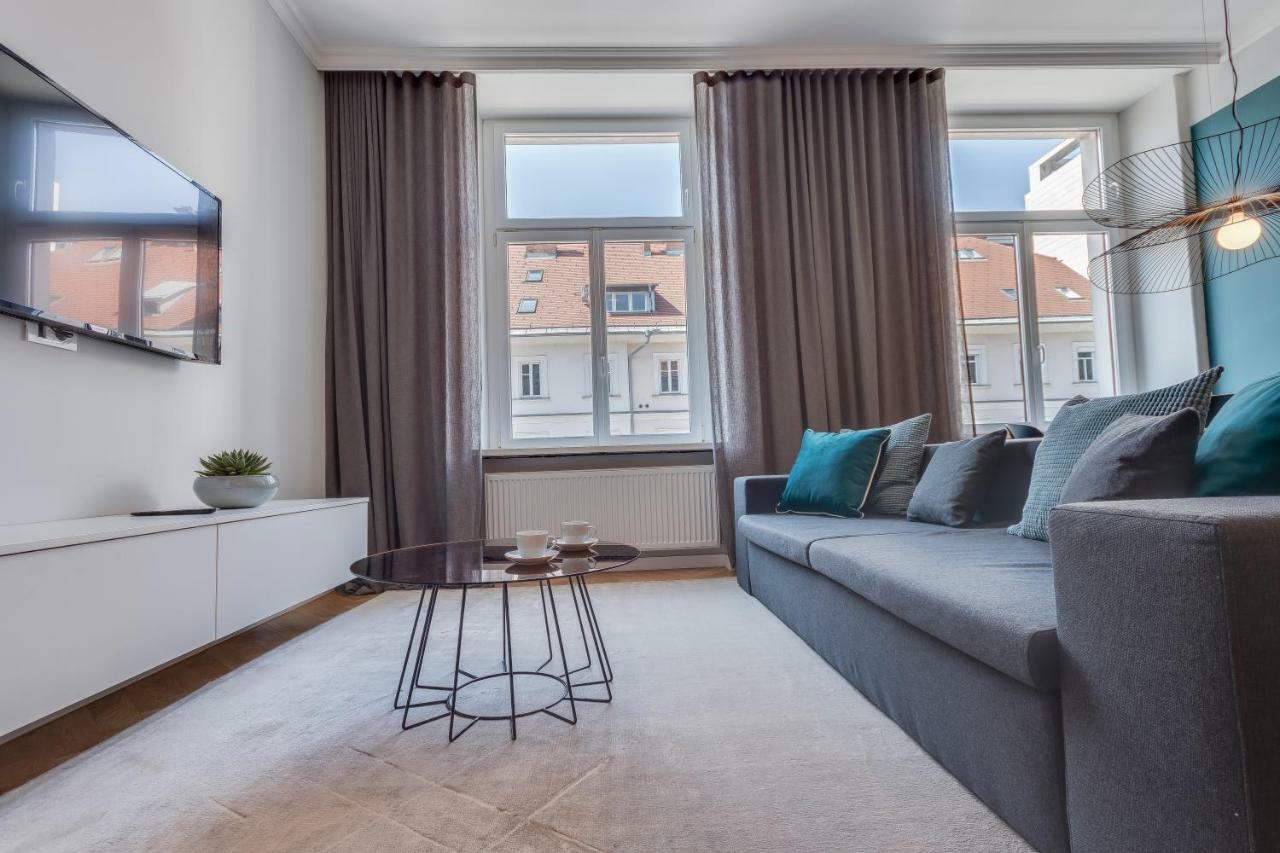 Fine Two Bedroom Trdinova Apartment Laibach Exterior foto